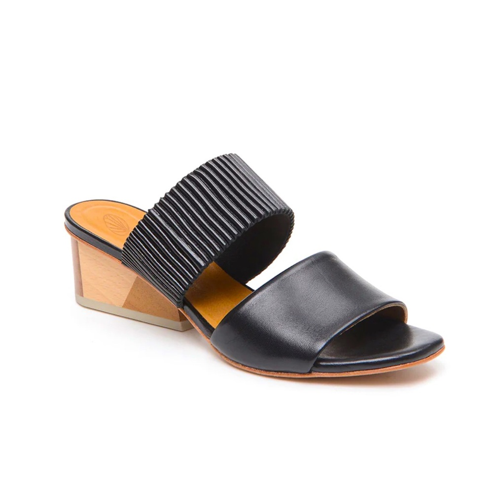 Coclico Sz 39 Ooh La La Slide Sandal Natural Wood Heel Black Leather 8-8.5